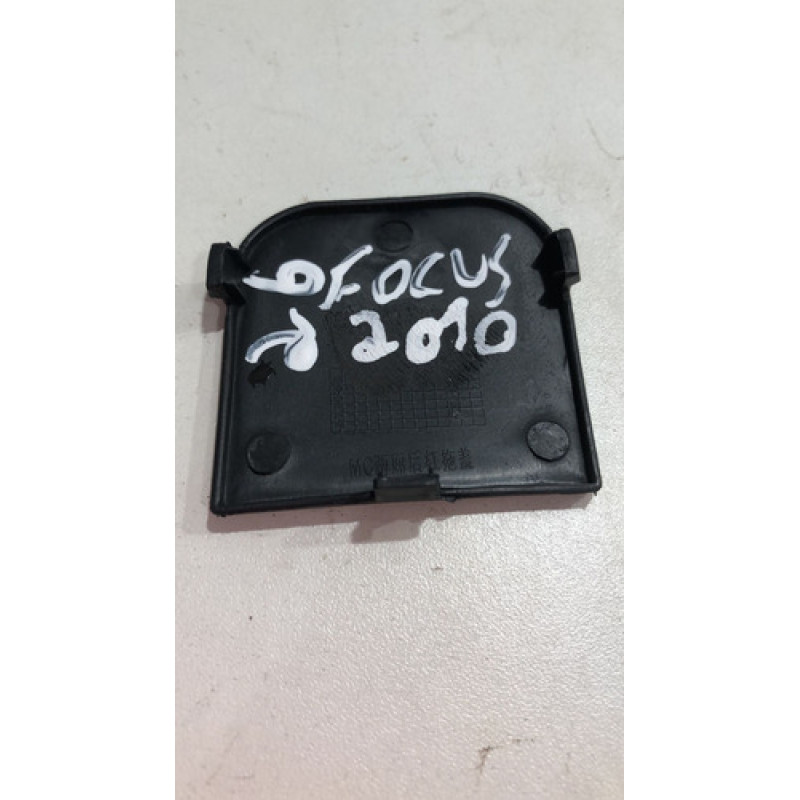 Tampa Reboque Traseira Ford Focus Hatch 2008 A 2011 Tampa Reboque Traseira Ford Focus Hatch 2008 A 2011