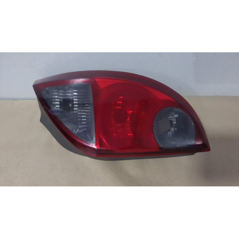 Lanterna Traseira Direita Celta Fume 2011 2012 2013 2014 Lanterna Traseira Direita Celta Fume 2011 2012 2013 2014