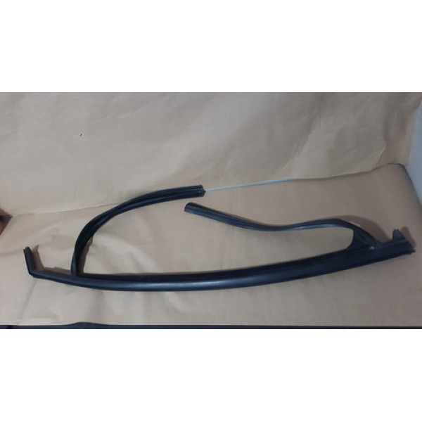 Borracha Superior Canaleta Dianteira Direita Cruze 2012/2015