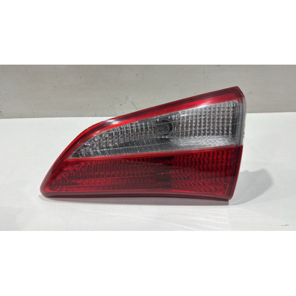 Lanterna Lado Direito Da Tampa Do Hb20 Hatch 2013 A 19