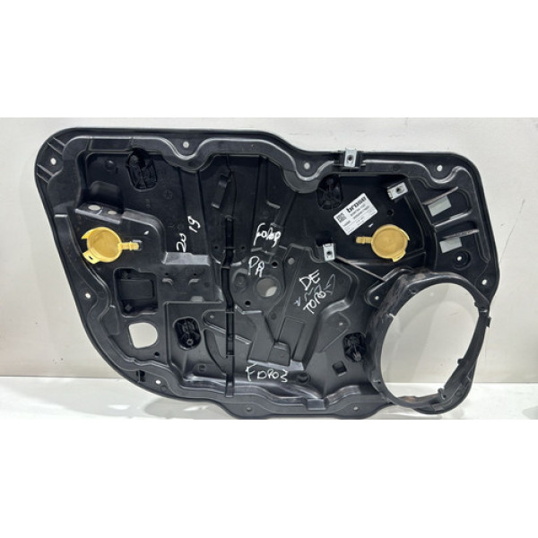Moldura Suporte Maquina Vidro Dianteira Esquerda Fiat Toro
