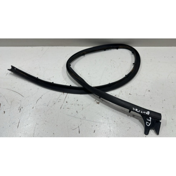 Borracha Inferior Da Porta Traseira Direita Duster 2016/2019