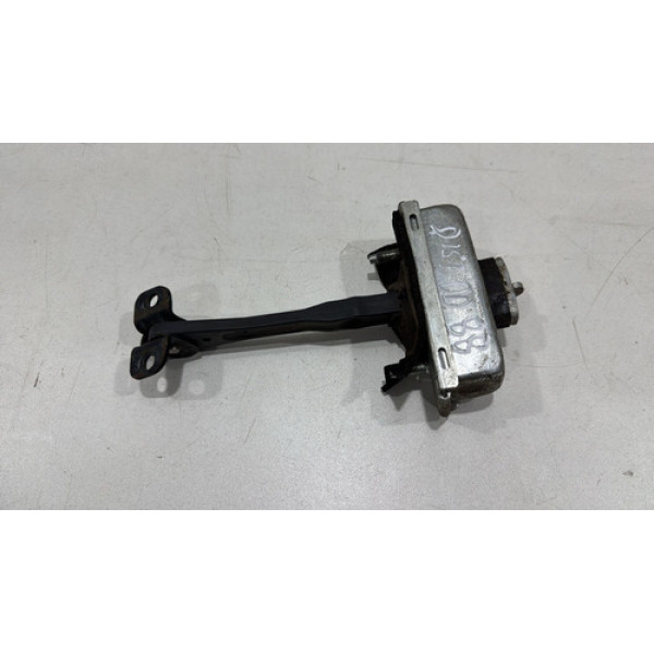 Limitador De Porta Dianteira Discovery 4 2010 Usado