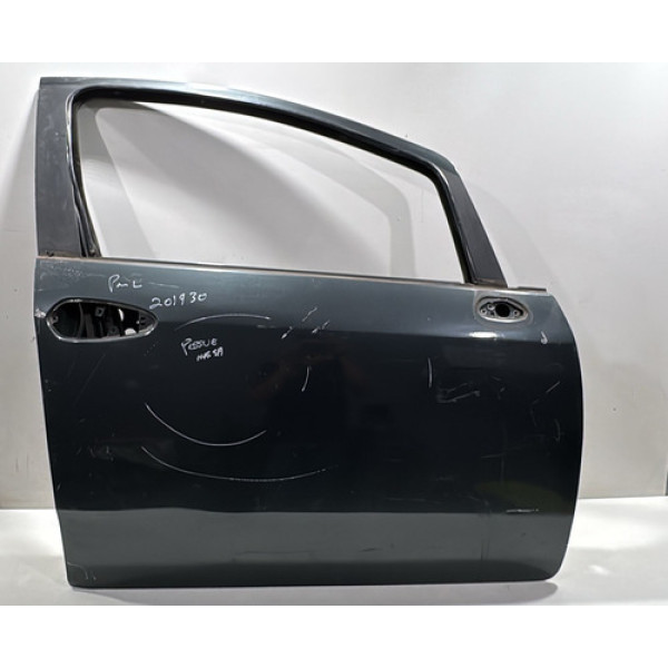 Porta Dianteira Lado Direito Carona Fiat Punto Linea Detalhe