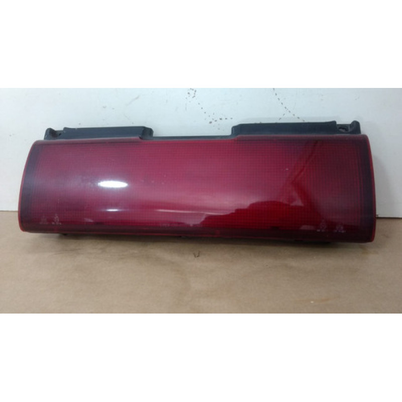 Lanterna Tampa Traseira Central Suzuki Swift Original Lanterna Tampa Traseira Central Suzuki Swift Original