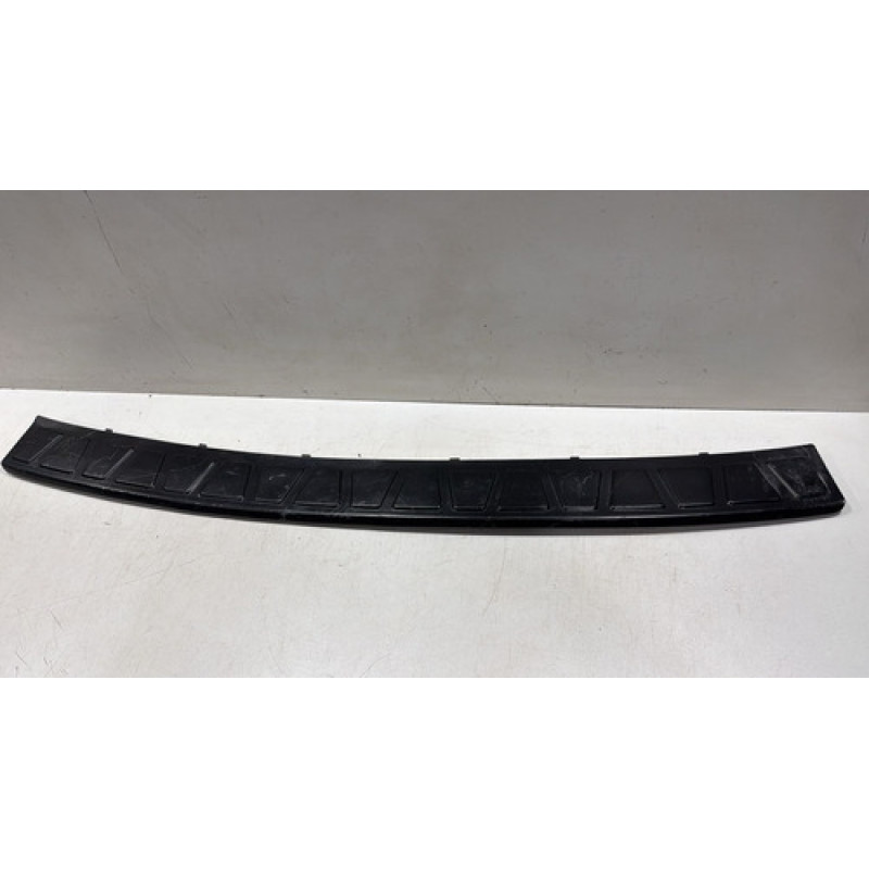 Acabamento Moldura Porta Malas Kia Mohave 2015 Detalhe Acabamento Moldura Porta Malas Kia Mohave 2015 Detalhe