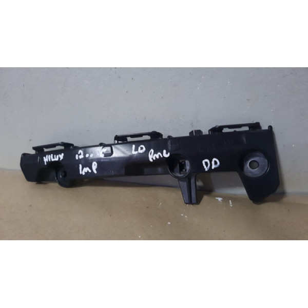 Guia Suporte Parachoque Dianteiro Direito Hilux 2012/2015 