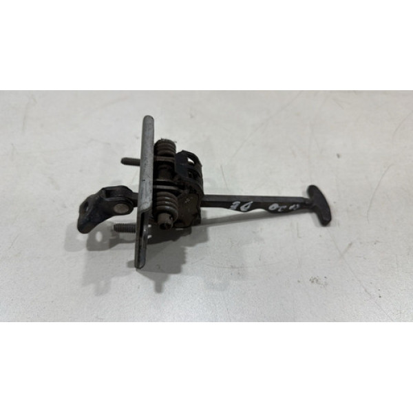 Limitador Porta Dianteira Esquerda Peugeot 308 Usado Orig