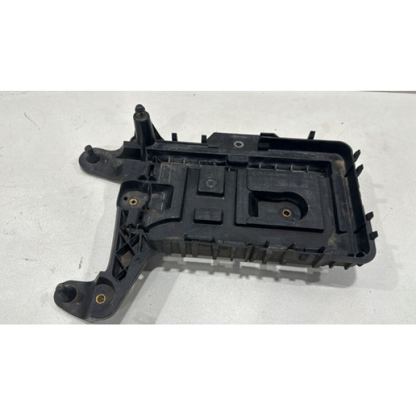 Suporte Bateria Vw Passat B6 2.0 Tsi 2006 Á 2010 1k0915333
