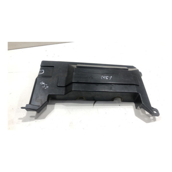 Defletor Direito Radiador Yaris 2018 Até 2022 Usado Original