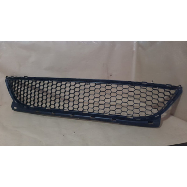 Grade Parachoque Central Logan 2012 2013 2014 Detalhe